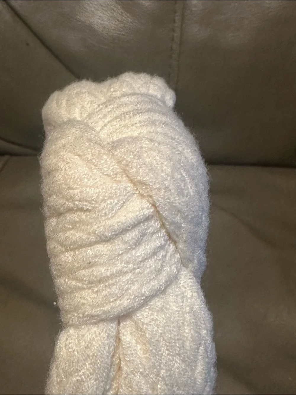Lele Sadoughi Cream Cable Knit Knotted Padded Headband Winter Cozy Winter Ivory